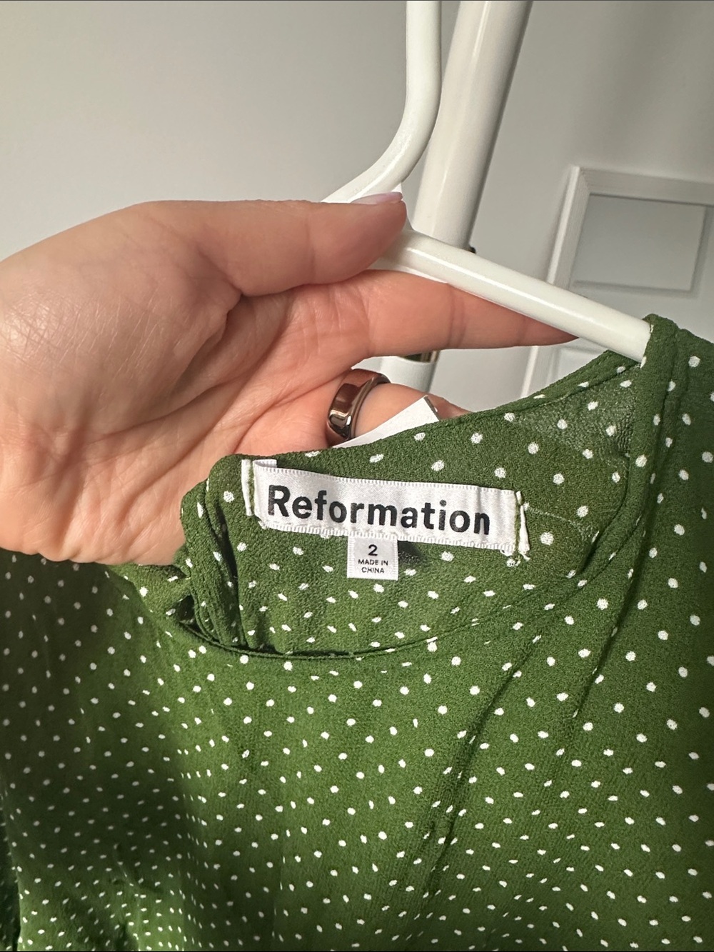 Reformation Doutzen Green White Polka Dot Ruffle Hem mini Dress size 2 - Picture 6 of 9